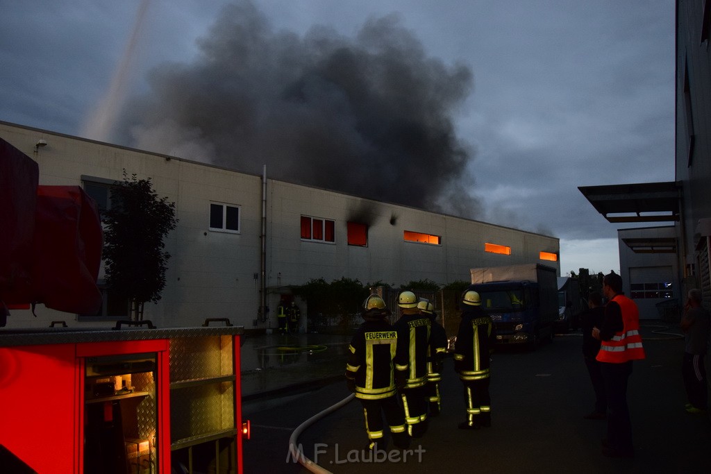 Grossbrand Halle Troisdorf Kriegsdorf Junkersring P389.JPG - Miklos Laubert